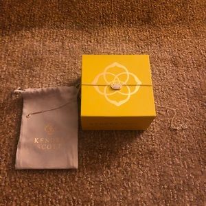 Kendra Scott necklace